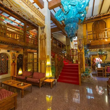 Отель Roman Boutique 3*