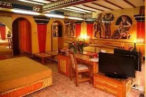 Roman Boutique Отель